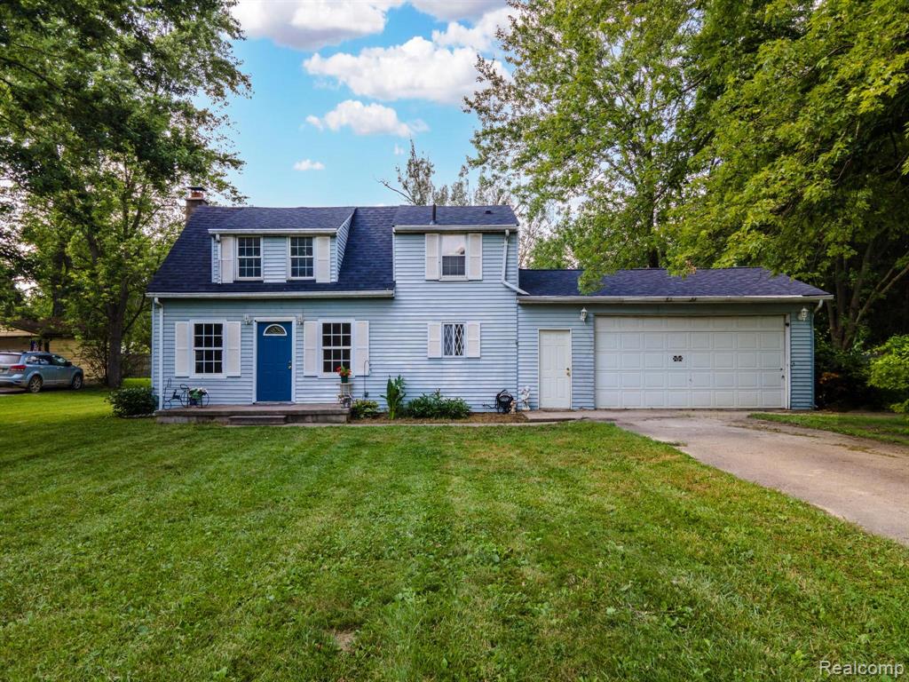 43948 Robson Road Belleville, MI 48111 - Photo 2 of 46