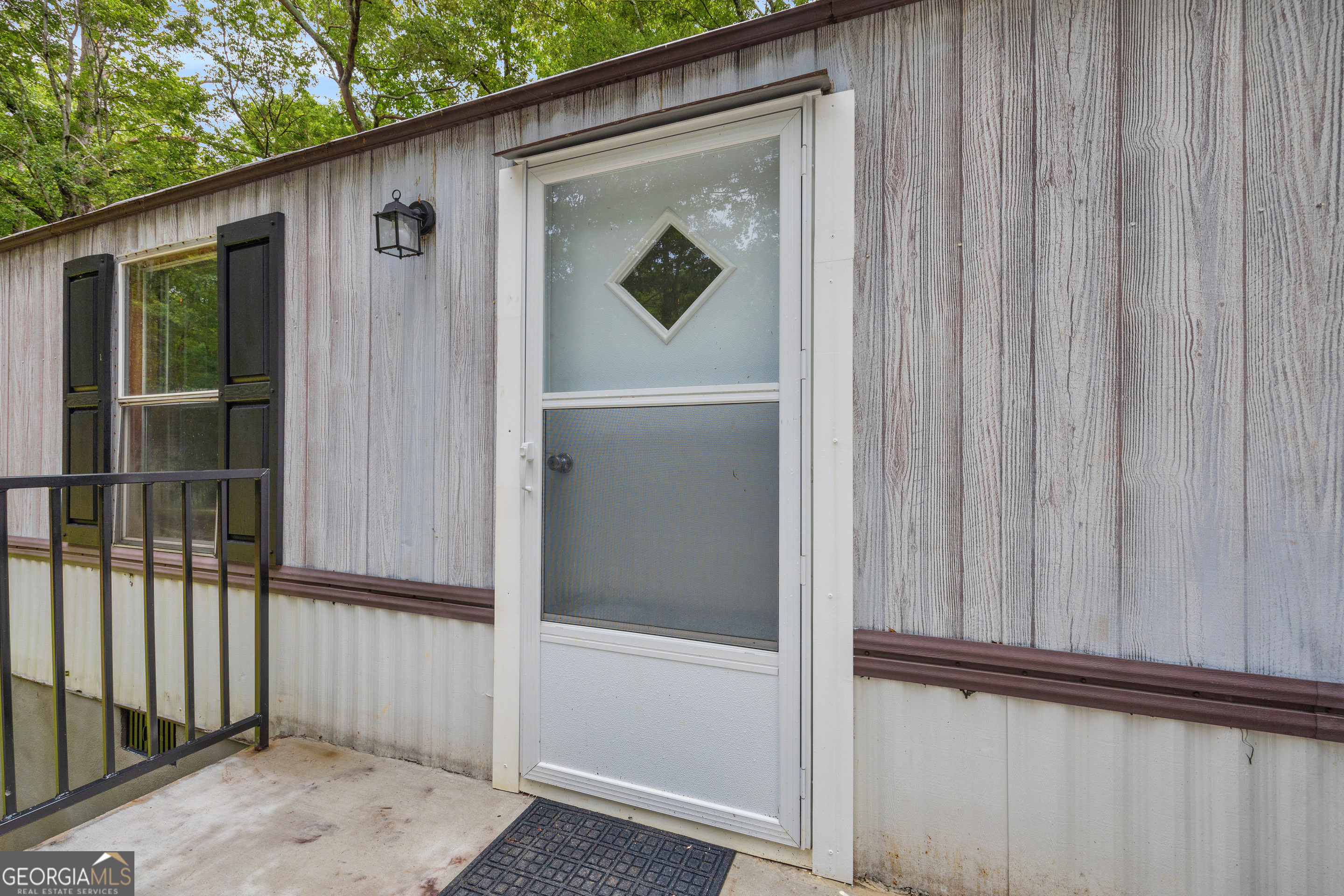 162 Stillwater Road Lavonia, GA 30553 - Photo 8 of 45 a view of front door