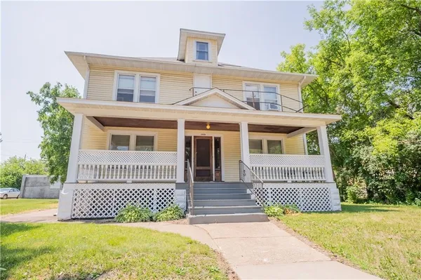 $435,000 | 1010 South Farwell Street, Unit 1010, Eau Claire, WI 54701