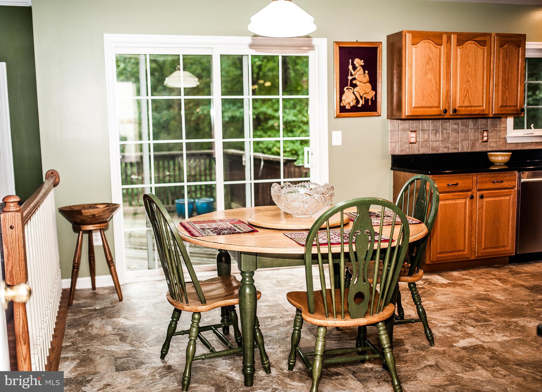 4305 Travancore Road Randallstown, MD 21133 - Photo 11 of 39 Eat-in Kitchen