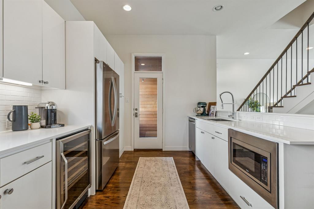 4976 Flitwick Court Dallas, TX 75204 - Photo 9 of 28