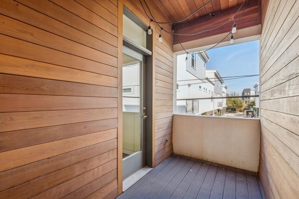 4976 Flitwick Court Dallas, TX 75204 - Photo 10 of 28