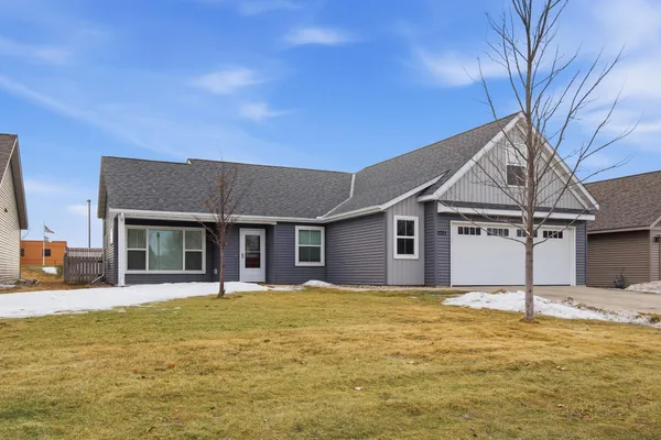 $330,000 | 1721 Olena Avenue Southeast, Willmar, MN 56201