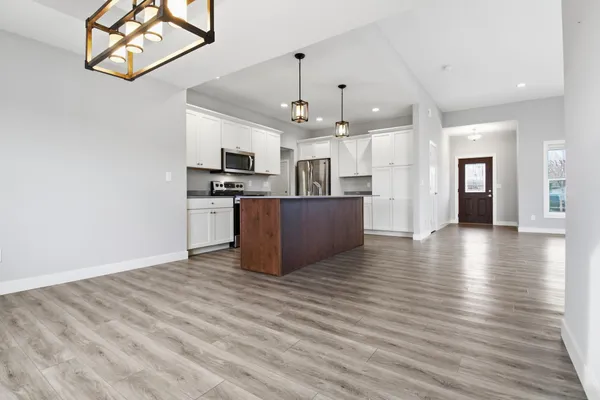 $330,000 | 1721 Olena Avenue Southeast, Willmar, MN 56201