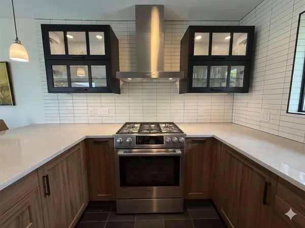$750,000 | 1702 Deerfield Drive, Austin, TX 78741