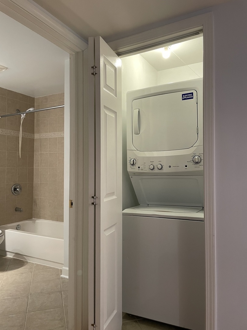 16 Mockingbird Lane, Unit 105 Willowbrook, IL 60527 - Photo 11 of 15