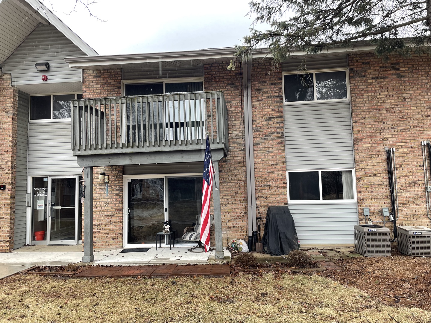 16 Mockingbird Lane, Unit 105 Willowbrook, IL 60527 - Photo 14 of 15