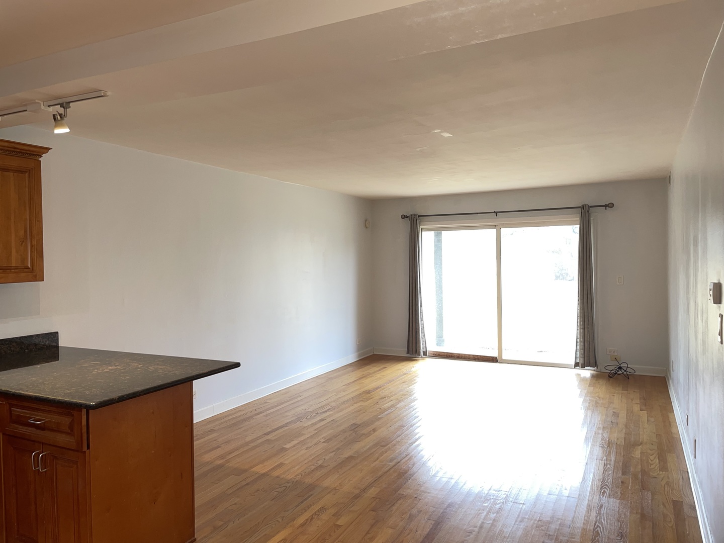 16 Mockingbird Lane, Unit 105 Willowbrook, IL 60527 - Photo 6 of 15