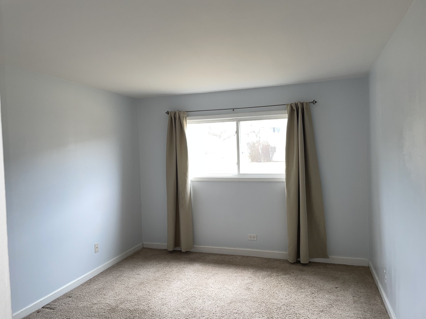 16 Mockingbird Lane, Unit 105 Willowbrook, IL 60527 - Photo 8 of 15