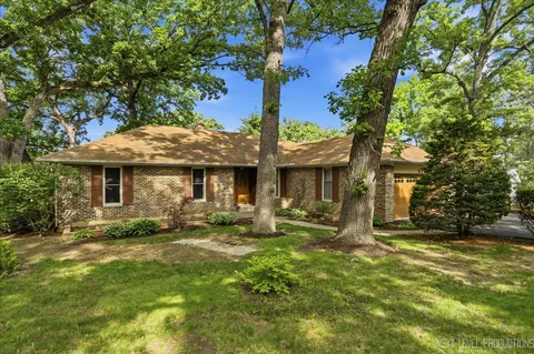 $498,500 | 5148 Lincoln Avenue, Lisle, IL 60532