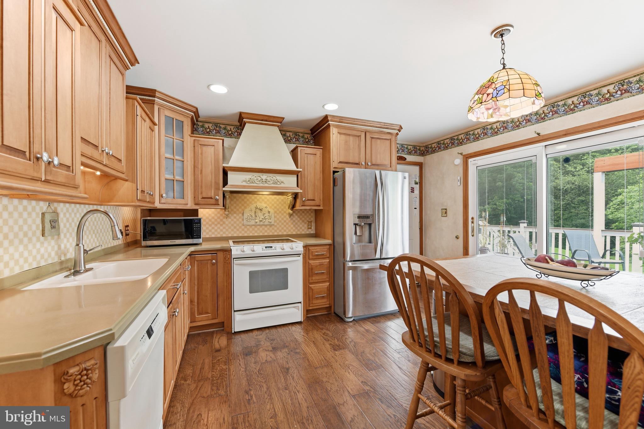 36 Par Drive Reading, PA 19607 - Photo 10 of 41 Kitchen