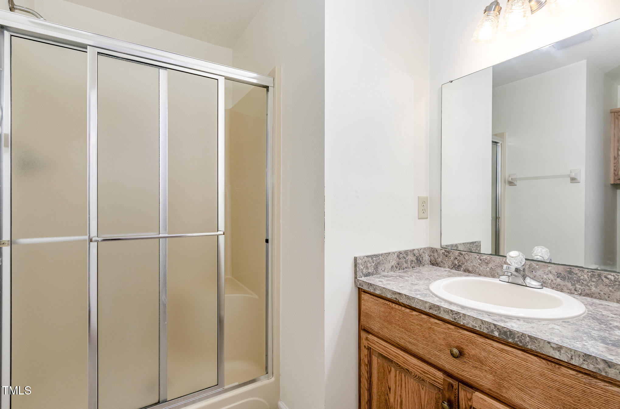 3204 Kenan Road Durham, NC 27704 - Photo 21 of 31 021_img_9594-edit