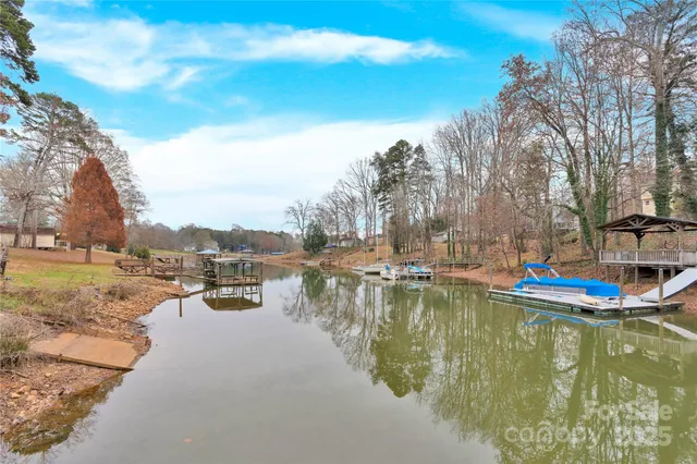 $650,000 | 156 Hazelton Loop, Mooresville, NC 28117