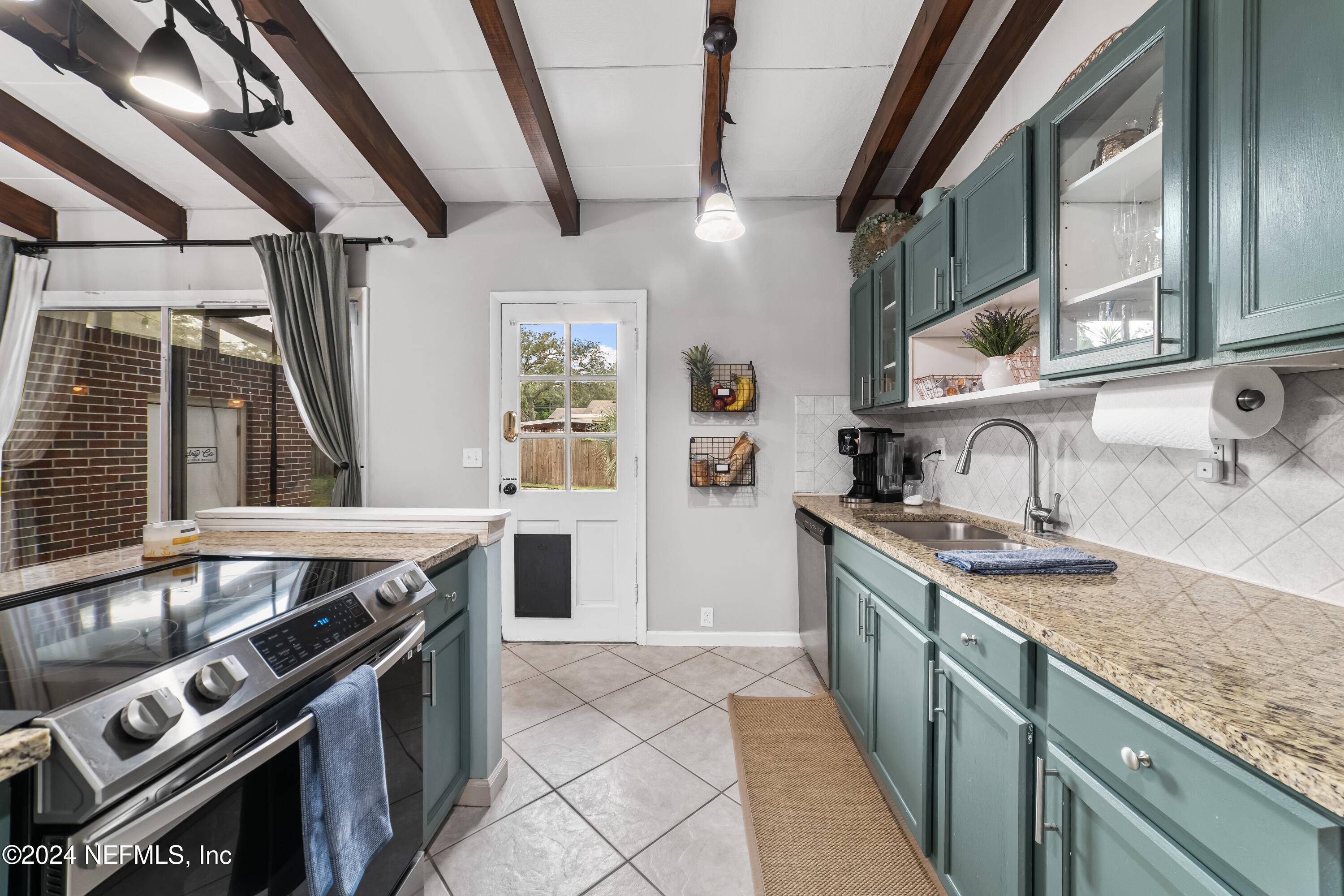 4616 Jocelyn Road Jacksonville, FL 32225 - Photo 19 of 45 P2849336.JPG-FULL