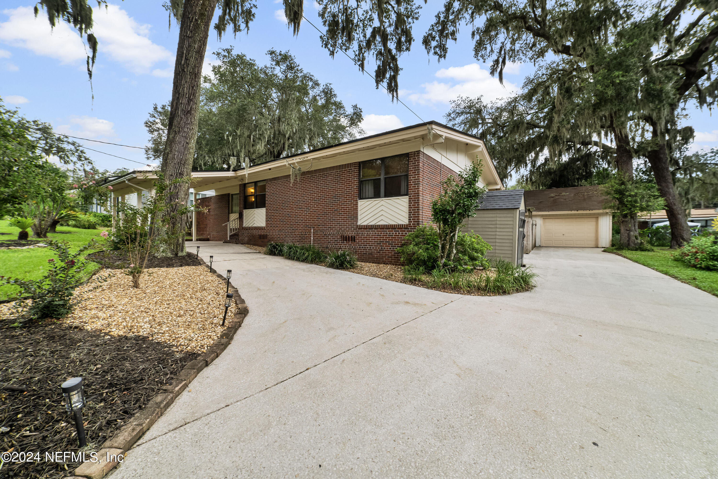 4616 Jocelyn Road Jacksonville, FL 32225 - Photo 5 of 45 P2849245.JPG-FULL