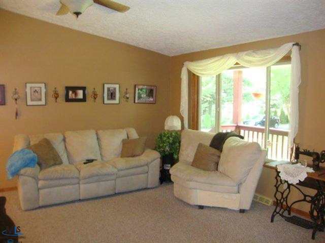 765 Miller Road Lake Orion, MI 48362 - Photo 2 of 13 31113790-1.JPG