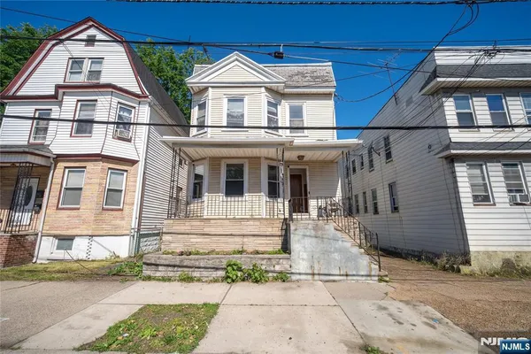 $500,000 | 137-139 Palm Street, Newark, NJ 07106