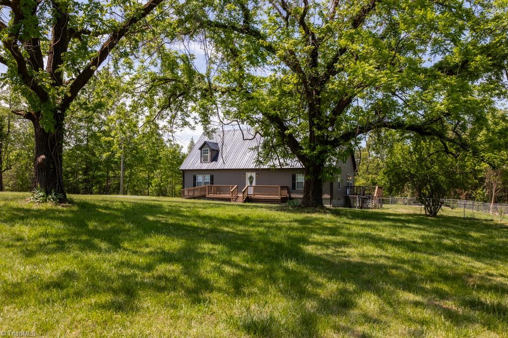 258 Buttercup Road Eden, NC 27288 - Photo 2 of 42