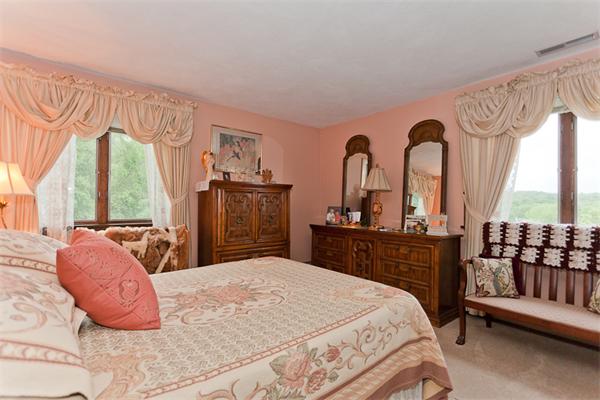 14 Longbow Road Danvers, MA 01923 - Photo 19 of 25 Gallery Image 19