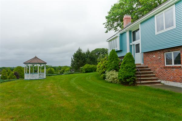14 Longbow Road Danvers, MA 01923 - Photo 3 of 25 Gallery Image 3