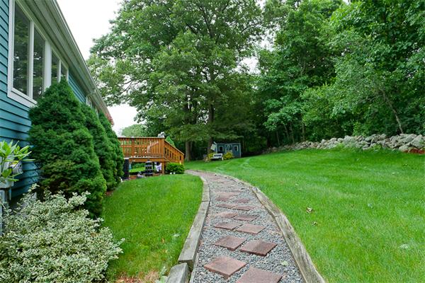 14 Longbow Road Danvers, MA 01923 - Photo 4 of 25 Gallery Image 4