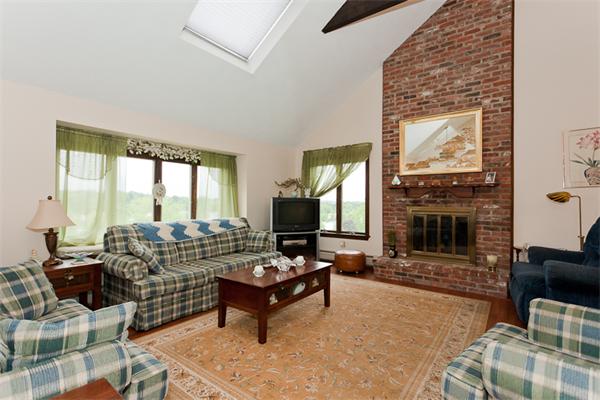 14 Longbow Road Danvers, MA 01923 - Photo 8 of 25 Gallery Image 8