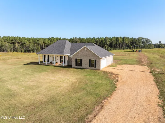 $410,000 | 1825 Big Creek Drive Southwest, Bogue Chitto, MS 39629