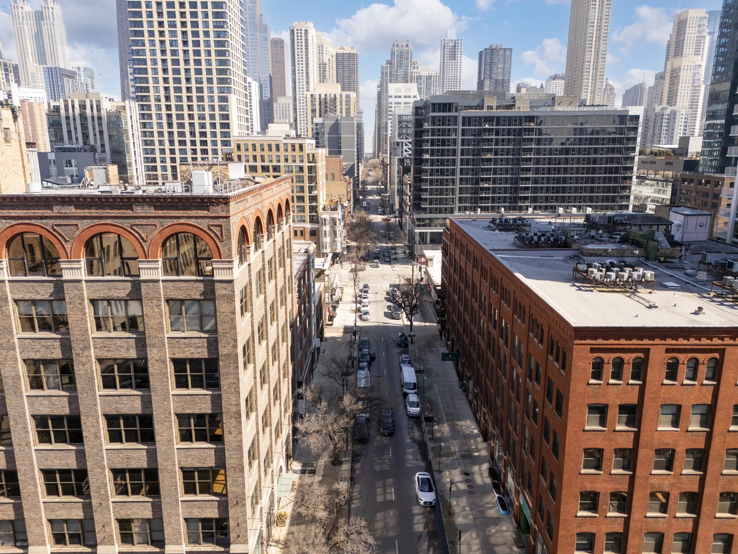 225 West Huron Street, Unit 420 Chicago, IL 60654 - Photo 23 of 30
