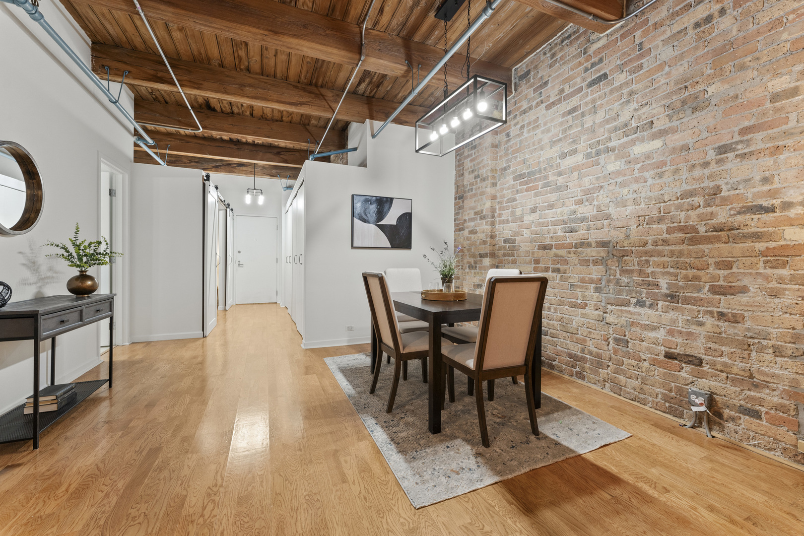 225 West Huron Street, Unit 420 Chicago, IL 60654 - Photo 8 of 30