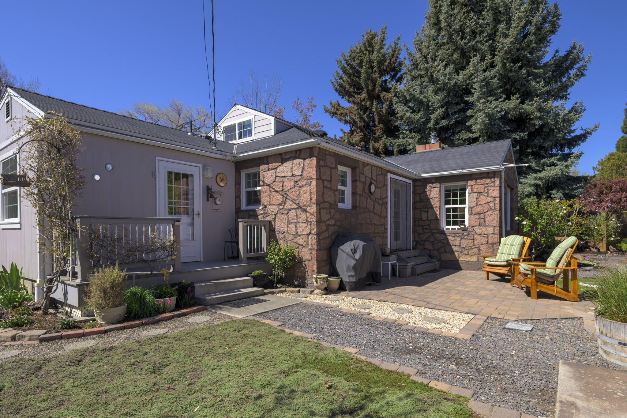 234 Southwest 9th Street Redmond, OR 97756 - Photo 34 of 53 34-web-or-mls-234 SW 9th St, Redmond-34