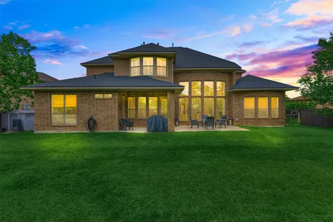 $1,145,000 | 67 South Sage Sparrow Circle, Spring, TX 77389