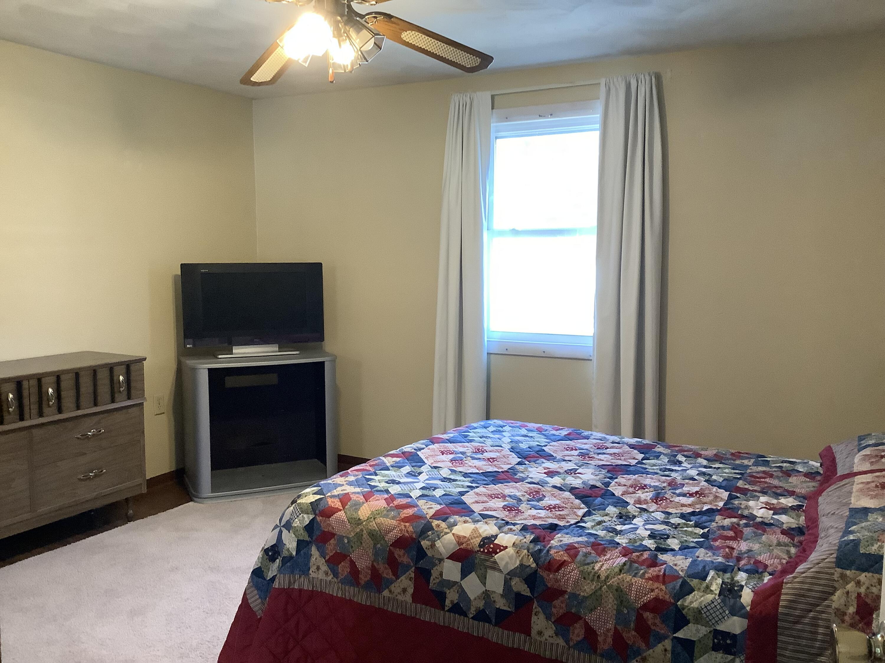 127 Madawaska Road Caribou, ME 04736 - Photo 11 of 31 IMG_3866