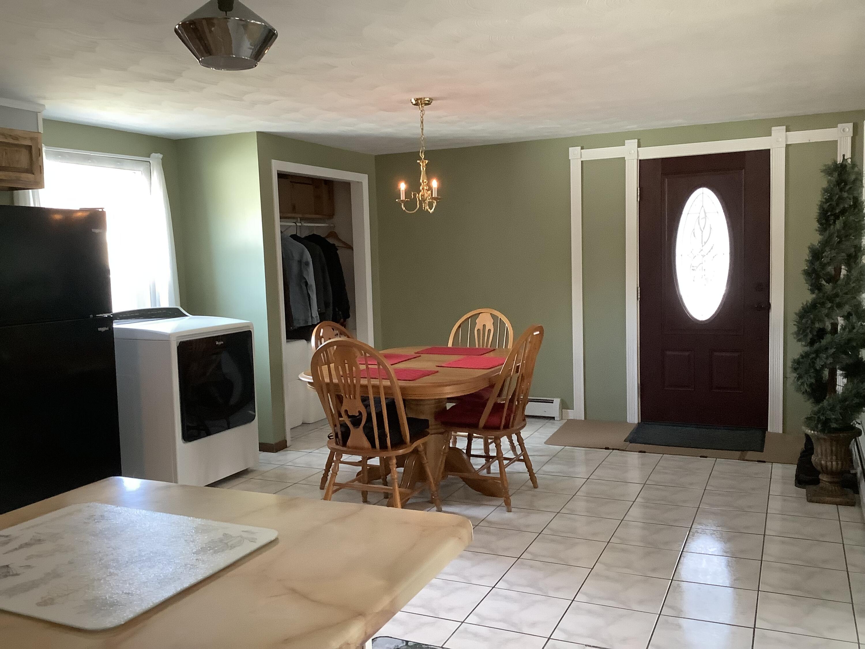 127 Madawaska Road Caribou, ME 04736 - Photo 5 of 31 IMG_3851