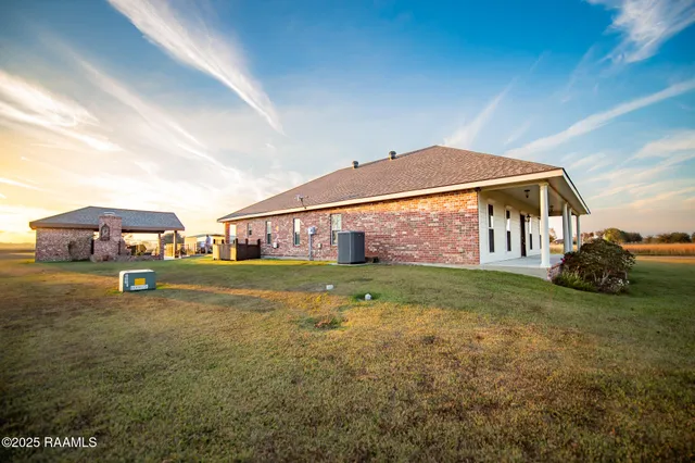 $459,500 | 1049 Chinaberry Drive, Eunice, LA 70535