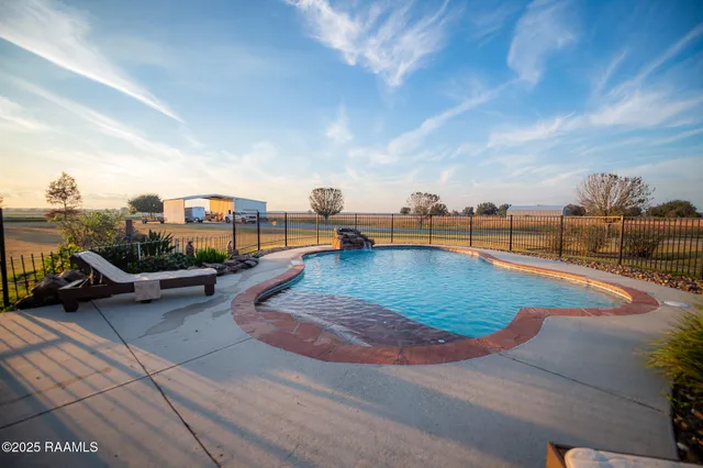 $459,500 | 1049 Chinaberry Drive, Eunice, LA 70535