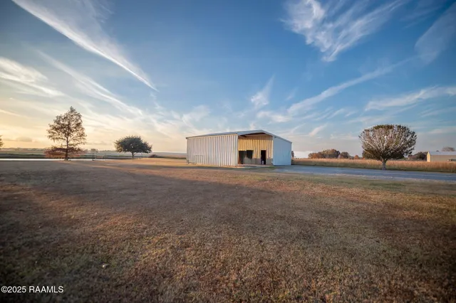 $459,500 | 1049 Chinaberry Drive, Eunice, LA 70535