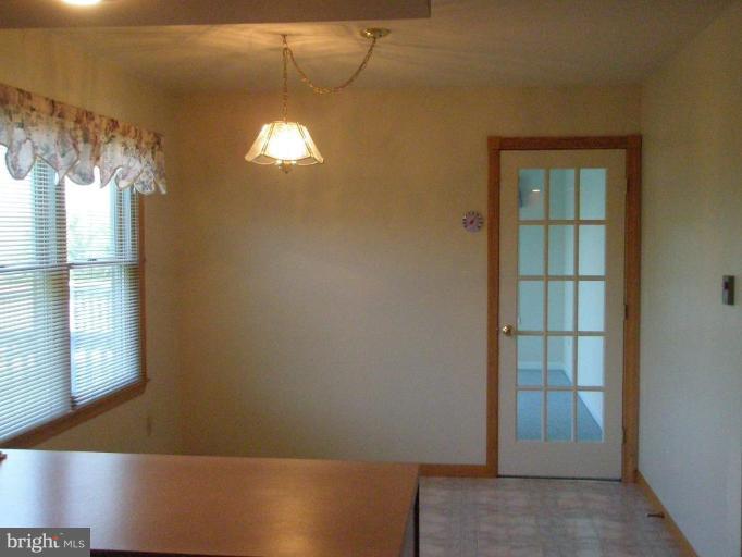 13754 Franks Run Road Smithsburg, MD 21783 - Photo 16 of 30 Breakfast Area