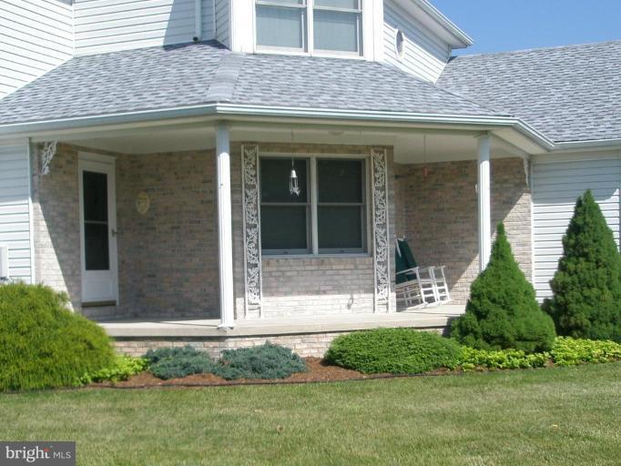 13754 Franks Run Road Smithsburg, MD 21783 - Photo 4 of 30 Entrance / Foyer