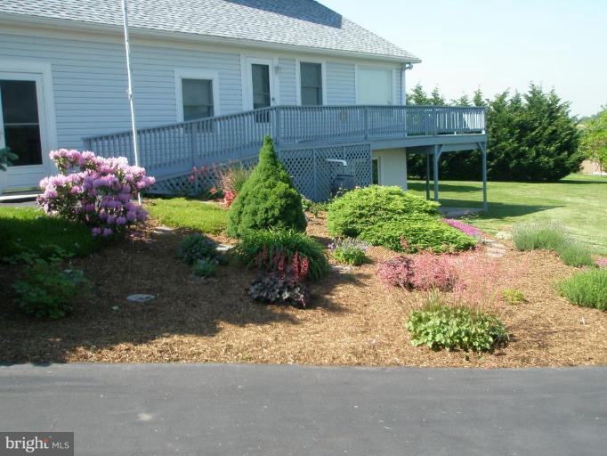 13754 Franks Run Road Smithsburg, MD 21783 - Photo 5 of 30 Garden