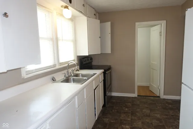 $274,900 | 407 South Pleasant Street, Edinburgh, IN 46124