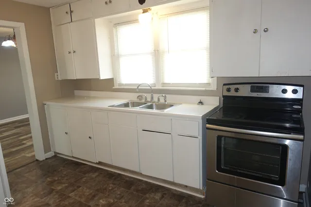 $274,900 | 407 South Pleasant Street, Edinburgh, IN 46124