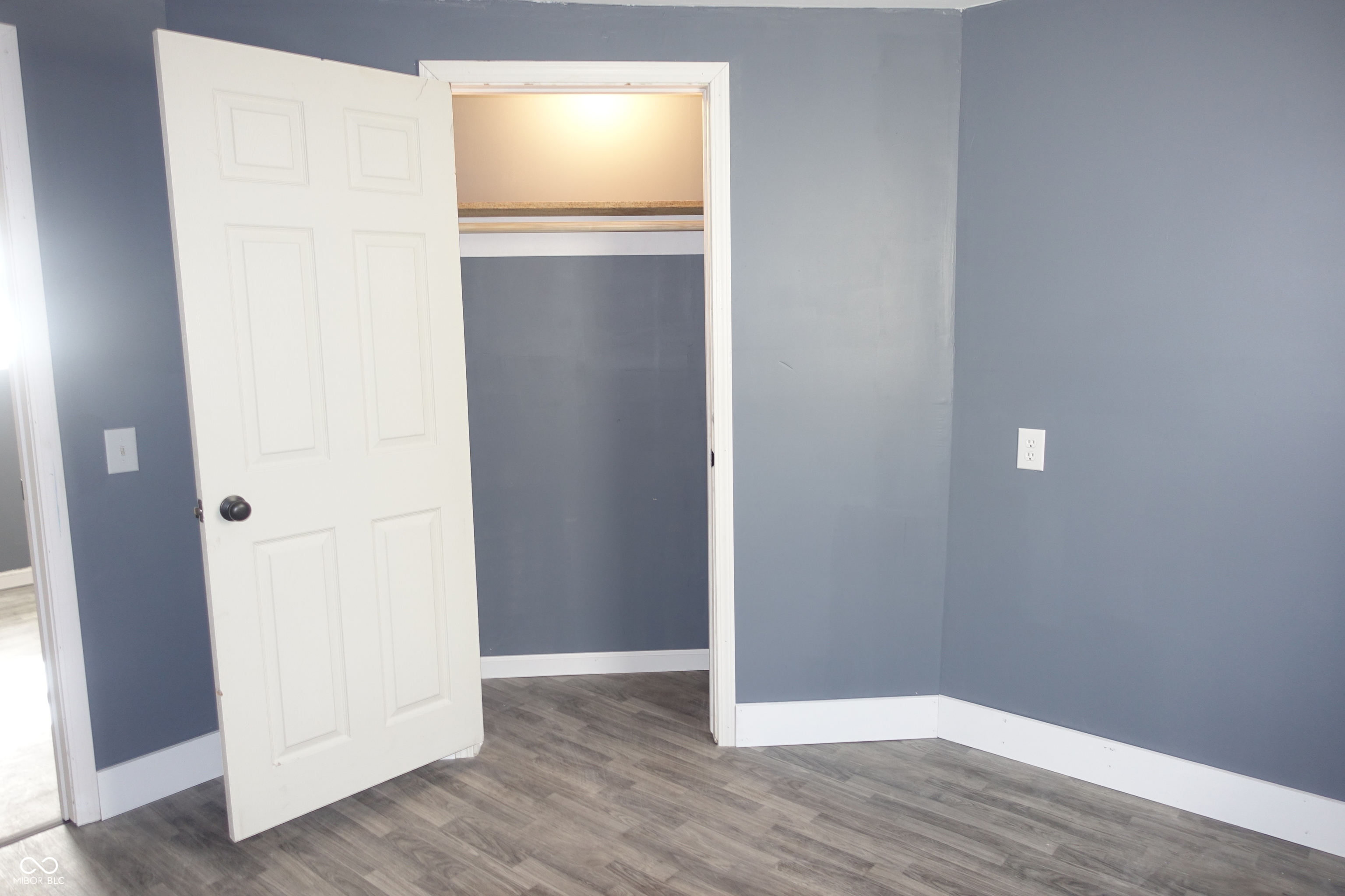 407 South Pleasant Street Edinburgh, IN 46124 - Photo 23 of 37