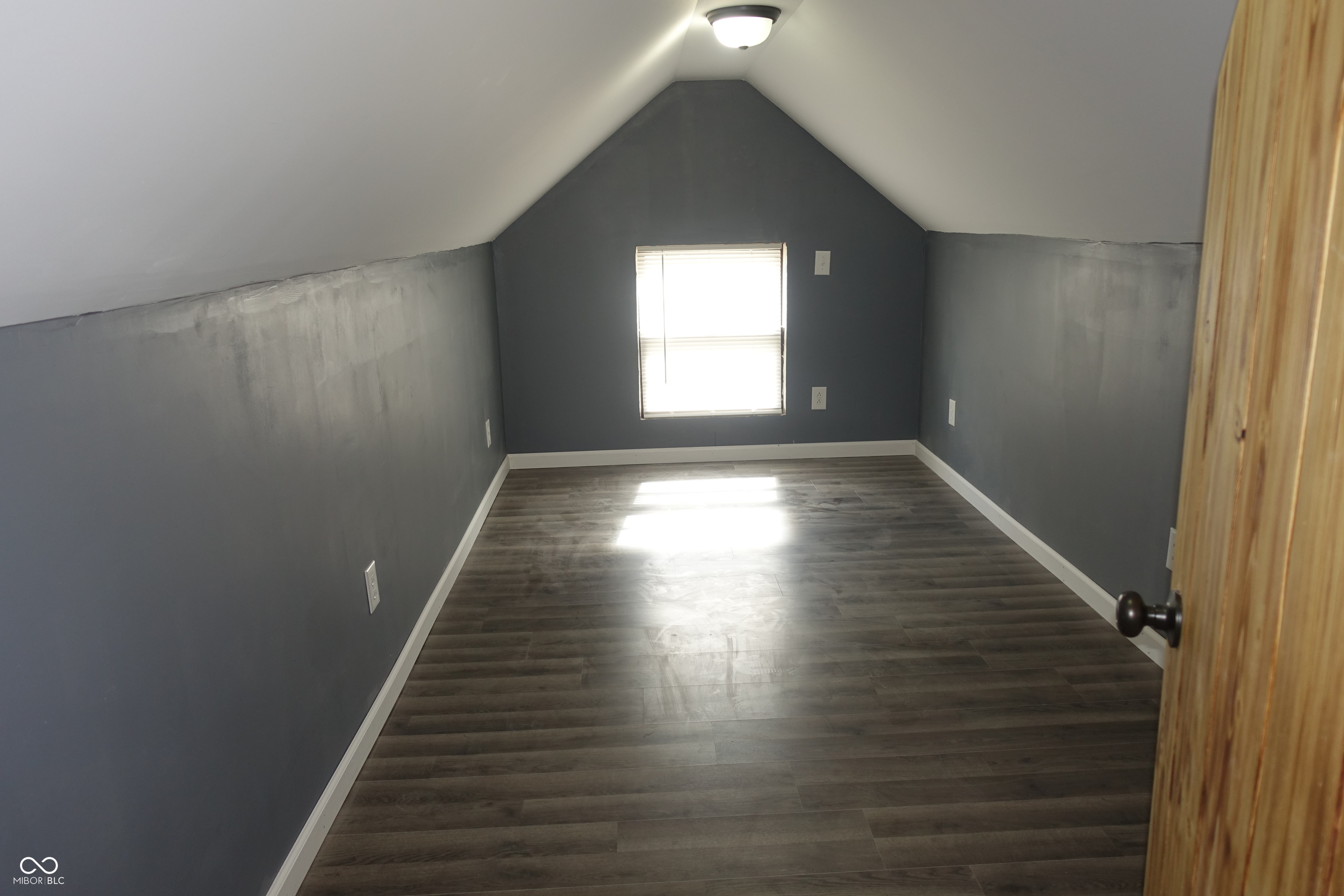 407 South Pleasant Street Edinburgh, IN 46124 - Photo 26 of 37