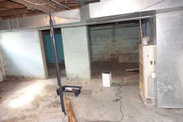 $274,900 | 407 South Pleasant Street, Edinburgh, IN 46124