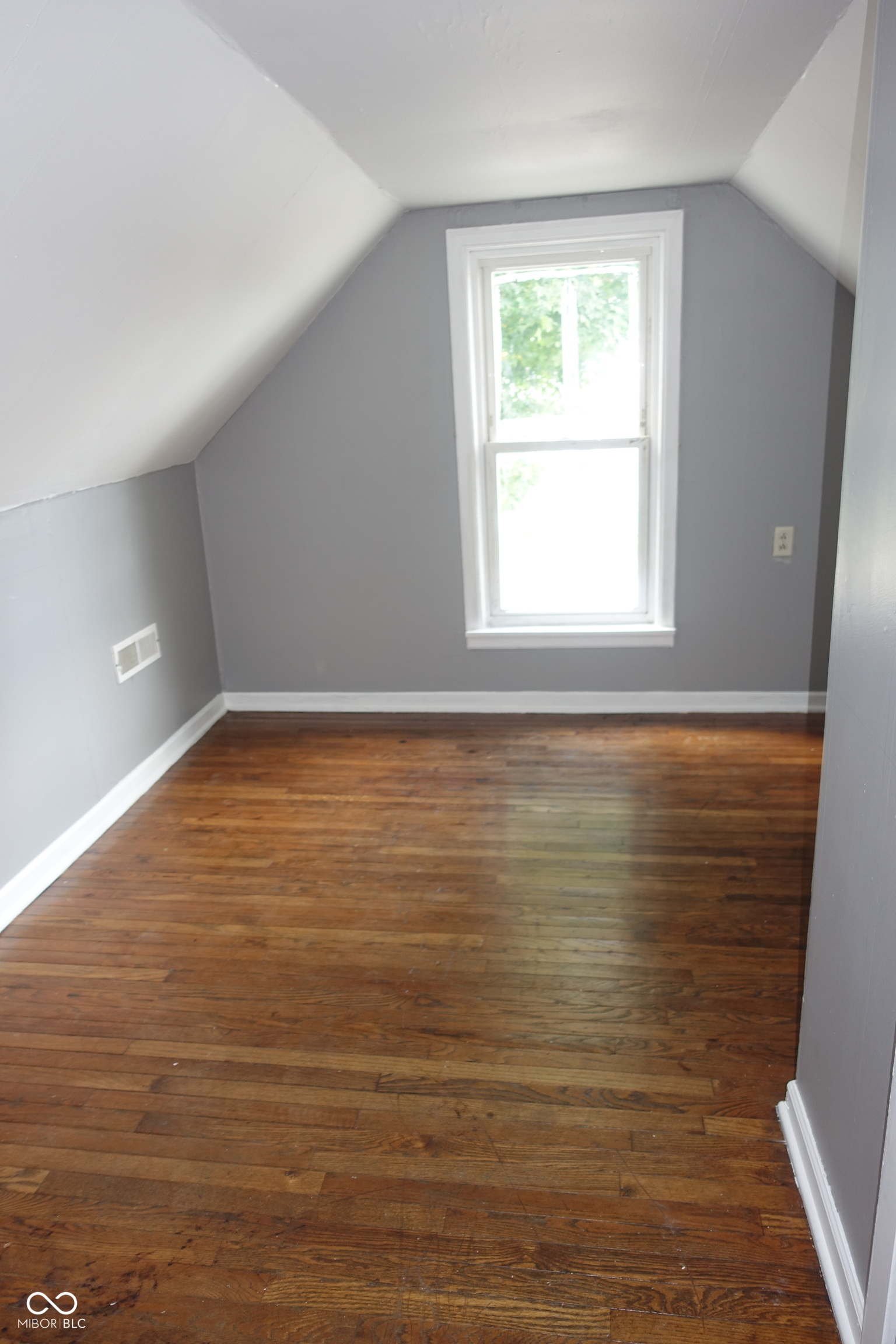 407 South Pleasant Street Edinburgh, IN 46124 - Photo 30 of 37