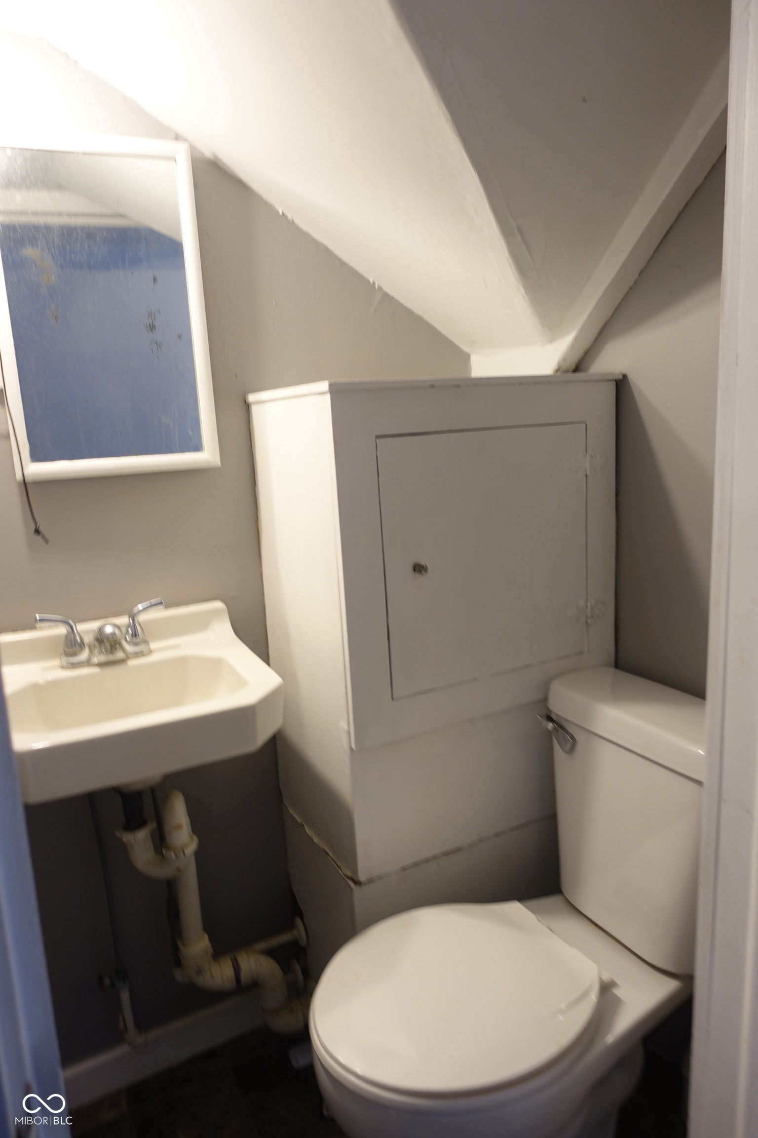 407 South Pleasant Street Edinburgh, IN 46124 - Photo 32 of 37