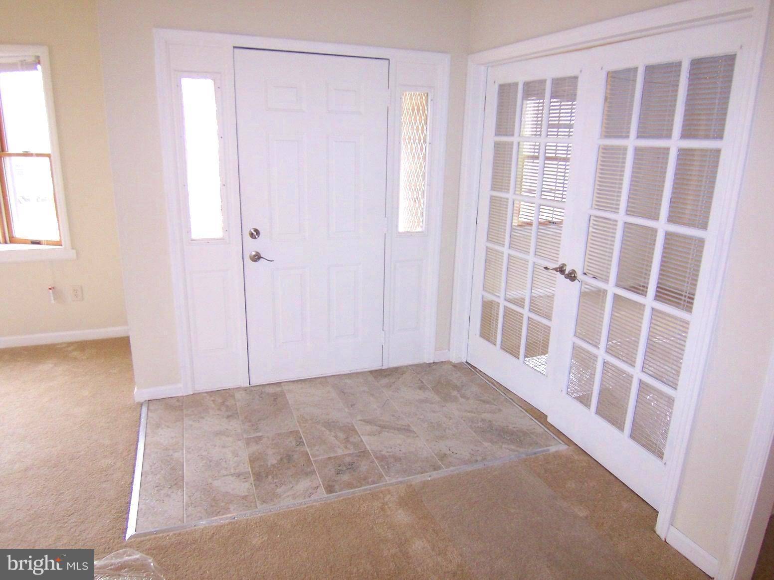 112 Post Road Aberdeen, MD 21001 - Photo 4 of 30 Living Room