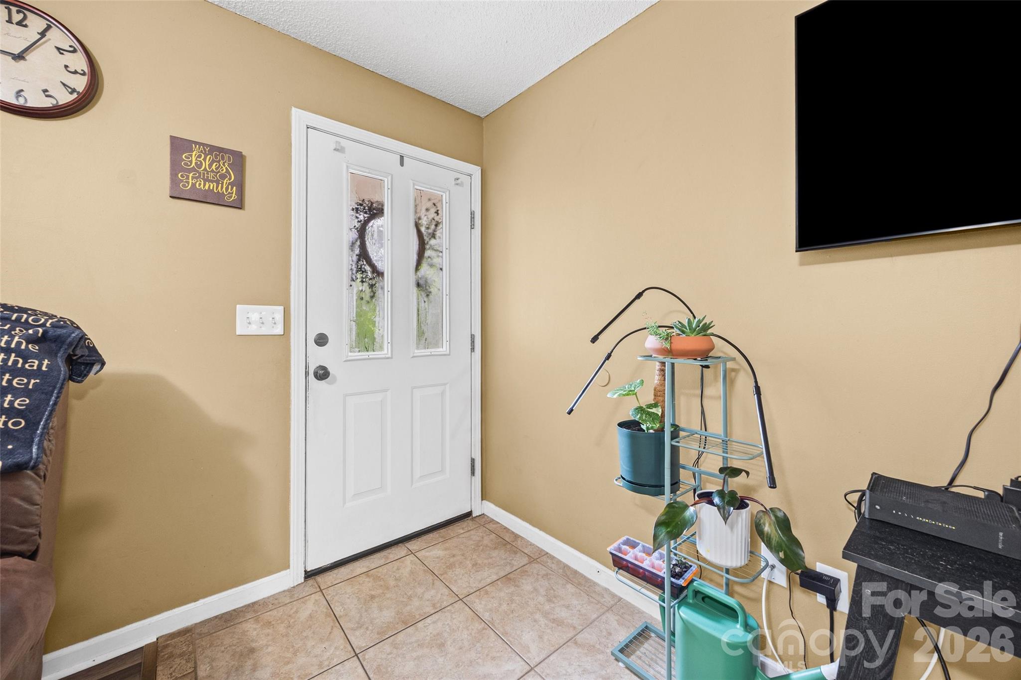 30 7th Street York, SC 29745 - Photo 3 of 29 a view of living room