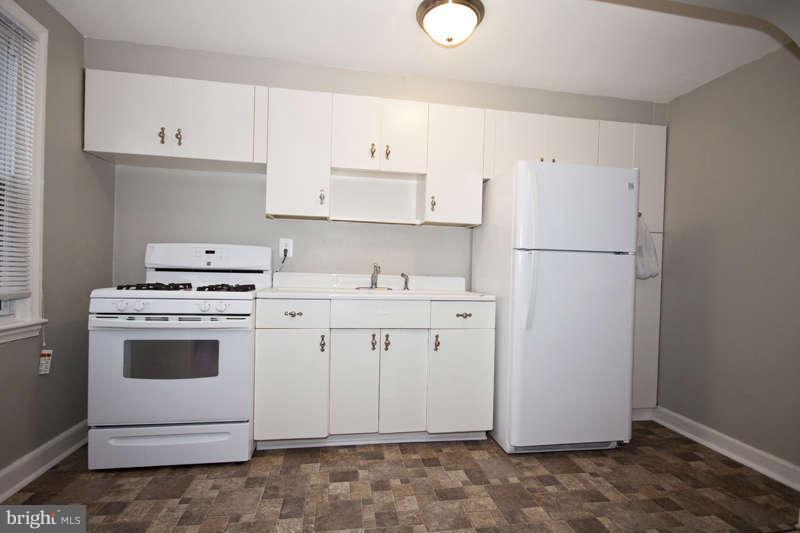 3632 Clarenell Road Baltimore, MD 21229 - Photo 11 of 23 Kitchen