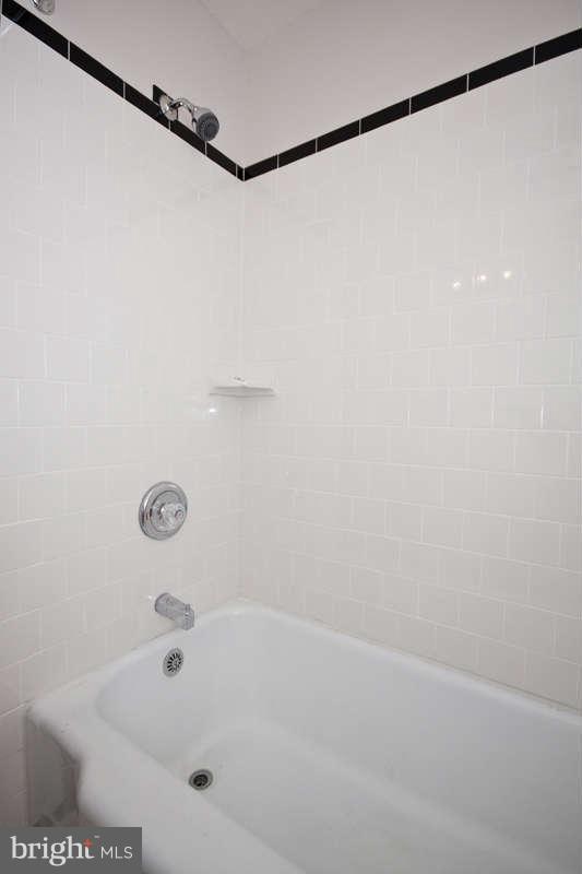 3632 Clarenell Road Baltimore, MD 21229 - Photo 18 of 23 Bath